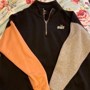 Woman’s Nike sweatshirt